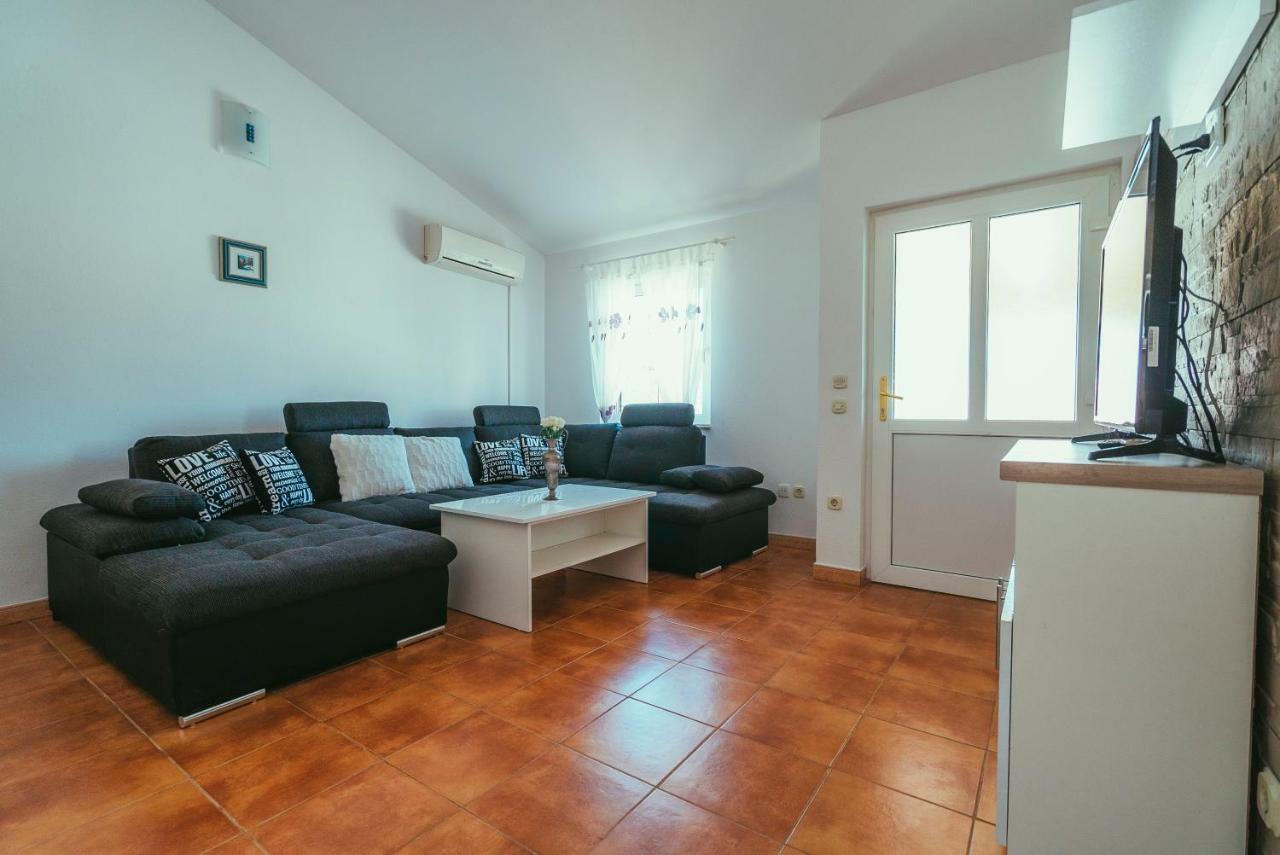 Villa Relax Veliki Drvenik Εξωτερικό φωτογραφία